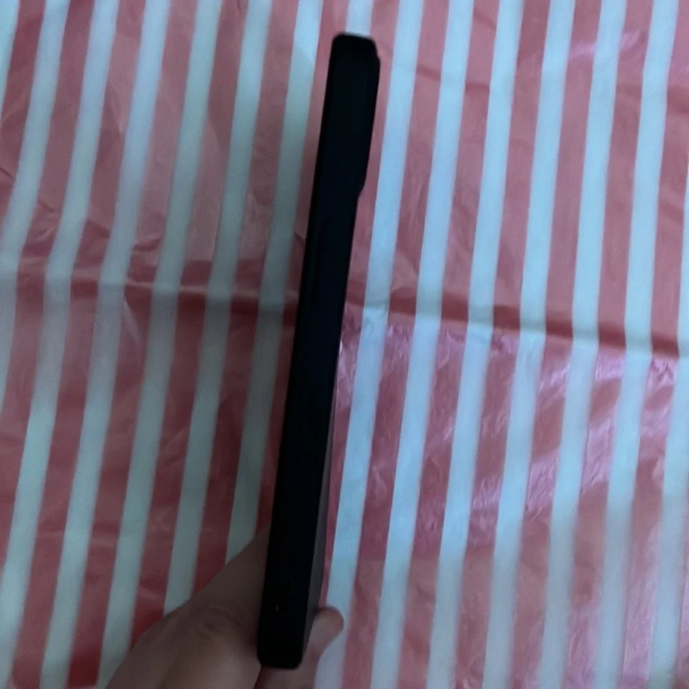 Black I phone 13 case